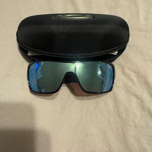 Oakley prizm Sunglasses with Case